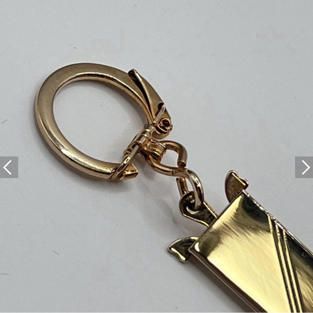 Dior Gold Keychain - Picture 4 of 7